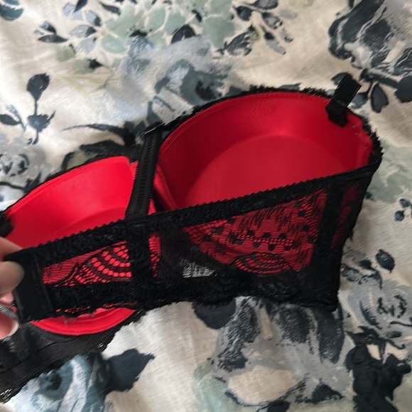 Black/Red Lace Padded Push-up Bra - Sz 34C - Picture 8 of 8